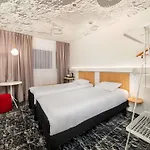 Ibis Centrum Otel Varşova