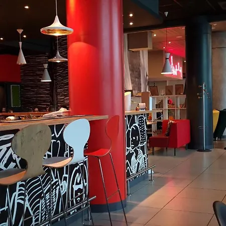 酒店 华沙中心宜必思酒店
