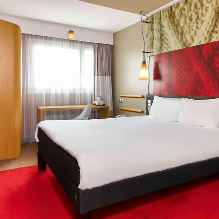 Ibis Centrum 2*
