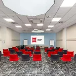 Ibis Centrum 2* وارسو