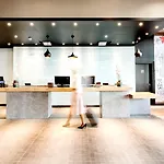 호텔 Ibis Centrum 2*